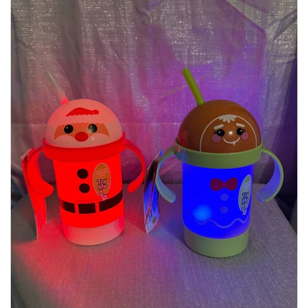 Light-Up Plastic 16oz Santa & Gingerbread Man Sippy Cups Dome Lid & Straw Handle